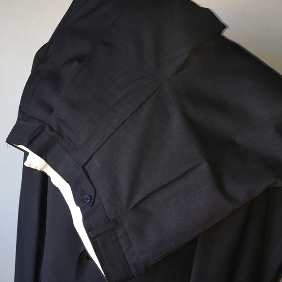 Hugo Boss - Picture 6 of 8